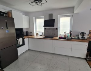 Casă nouă în Mănăștur, 4 camere, 3 etaje