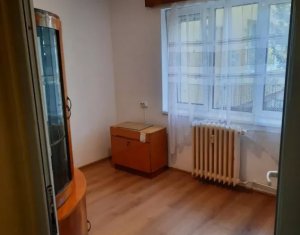 De vanzare apartament cu 3 camere Manastur