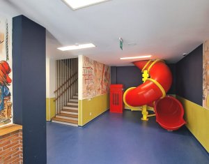 Espace Commercial à vendre dans Cluj-napoca, zone Marasti
