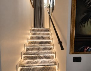 Casa  individuala, 5 camere, ultramoderna, ultrafinisata, la cheie, Sub Coasta