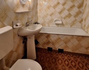 Vanzare apartament 3 camere, Zorilor, strada Lunii