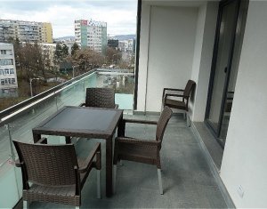 Inchiriere apartament 3 camere, finisat si mobilat, terasa, zona Iulius Mall