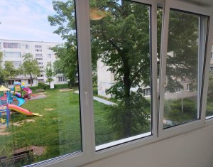 Appartement 3 chambres à louer dans Cluj-napoca, zone Manastur
