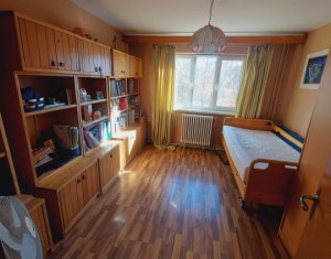 Appartement 3 chambres à vendre dans Cluj-napoca, zone Manastur