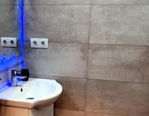 Appartement 3 chambres à louer dans Cluj-napoca, zone Zorilor