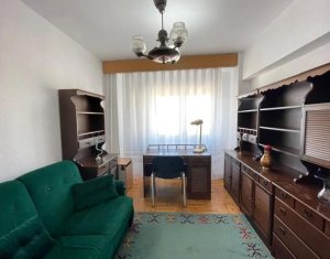 Appartement 3 chambres à louer dans Cluj-napoca, zone Marasti